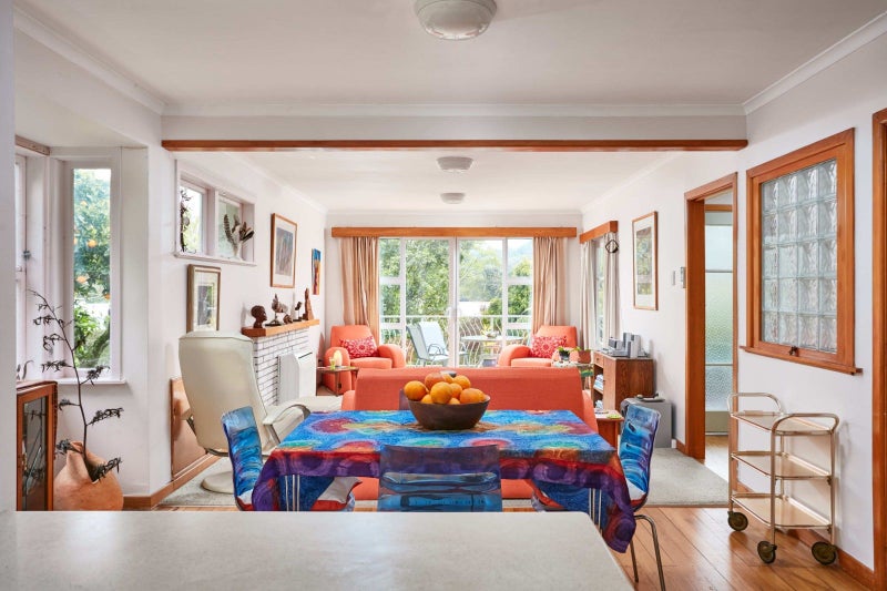 9 Marian Drive, Inner Kaiti, Gisborne - Carousel 1