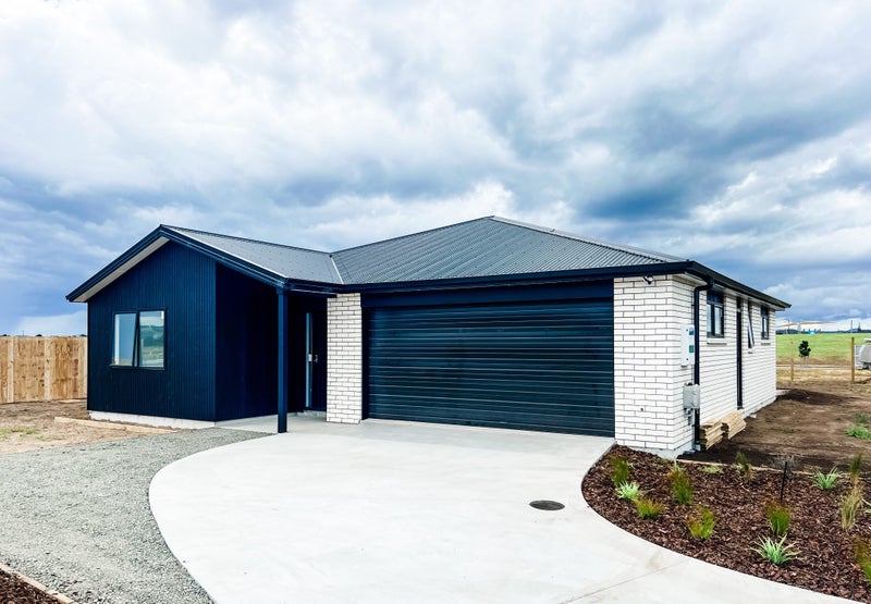 12 Taurangawaka Road, One Tree Point - Carousel 2
