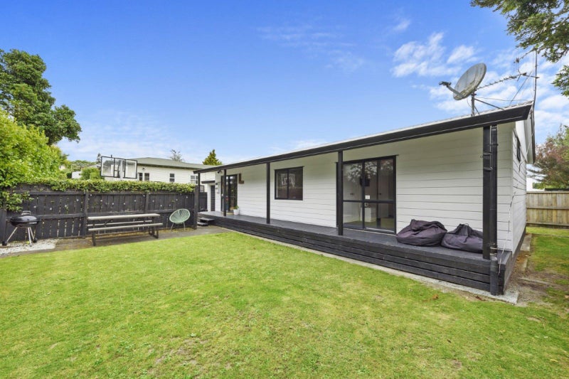 15A Hinau Street, Maeroa, Hamilton - Carousel 2