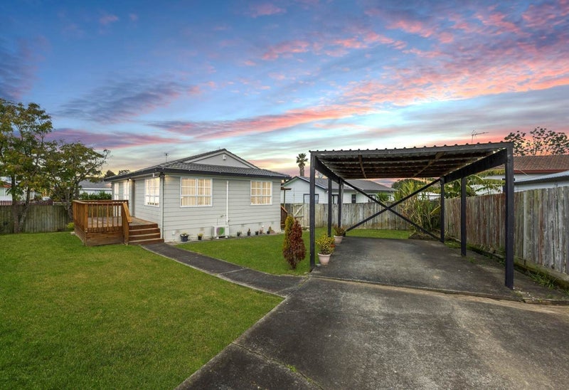 11 Janese Place, Weymouth, Auckland - Carousel 1