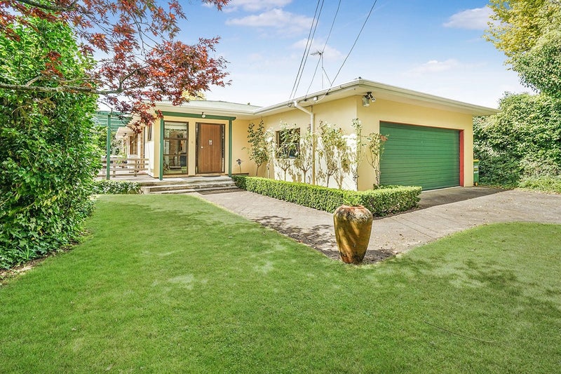 38 Queenwood Avenue, Queenwood, Hamilton - Carousel 1