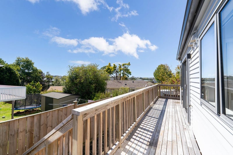 7/11 Celeste Place, Totara Vale, Auckland - Carousel 2