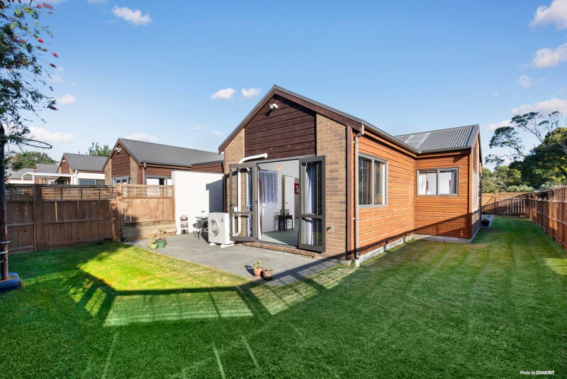 14/167 Whitney Street, Blockhouse Bay, Auckland - Carousel 1