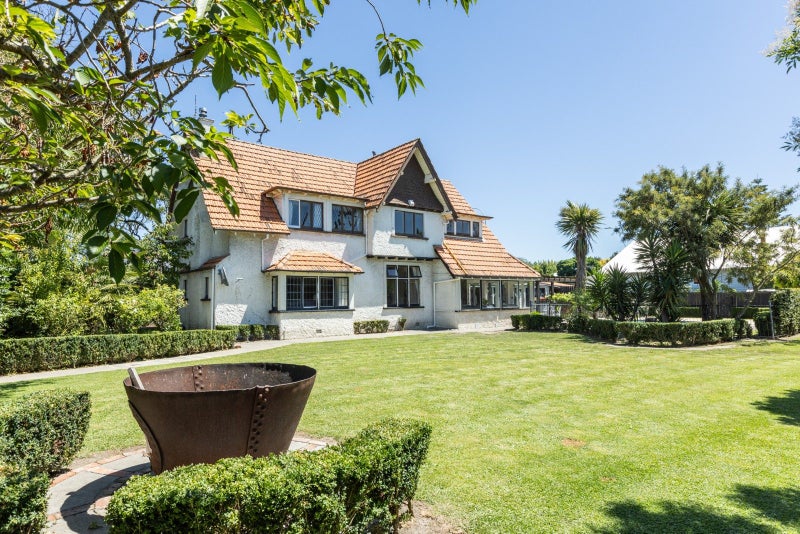 305 Southland Road, Hastings, Hastings - Carousel 2