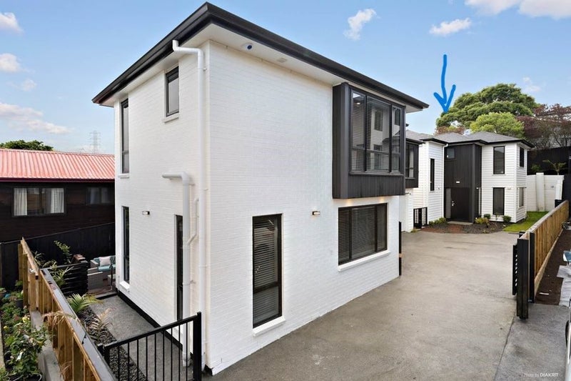 16A Eaton Road, Hillsborough, Auckland - Carousel 9