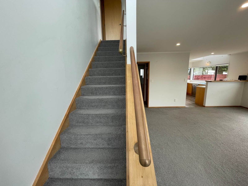 1/14 Raleigh Road, Northcote, Auckland - Carousel 2