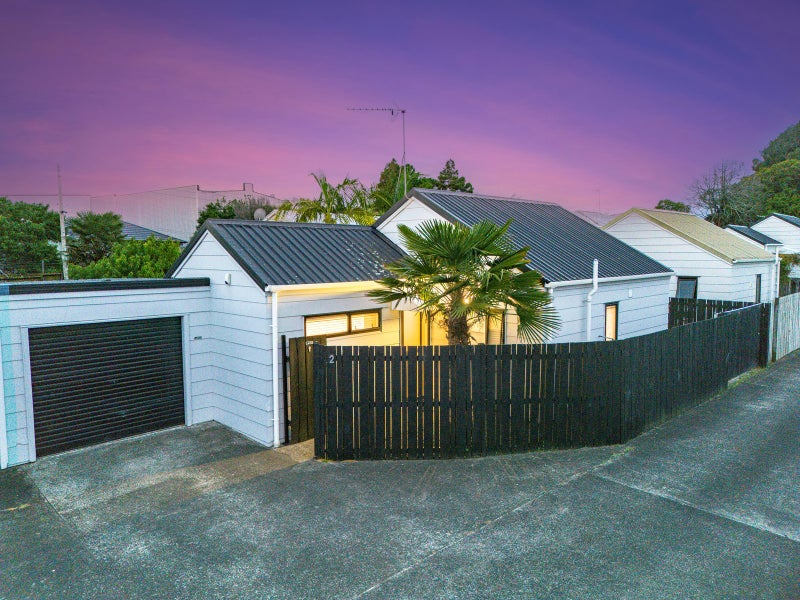 2/52 Tironui Road, Takanini, Auckland - Carousel 1