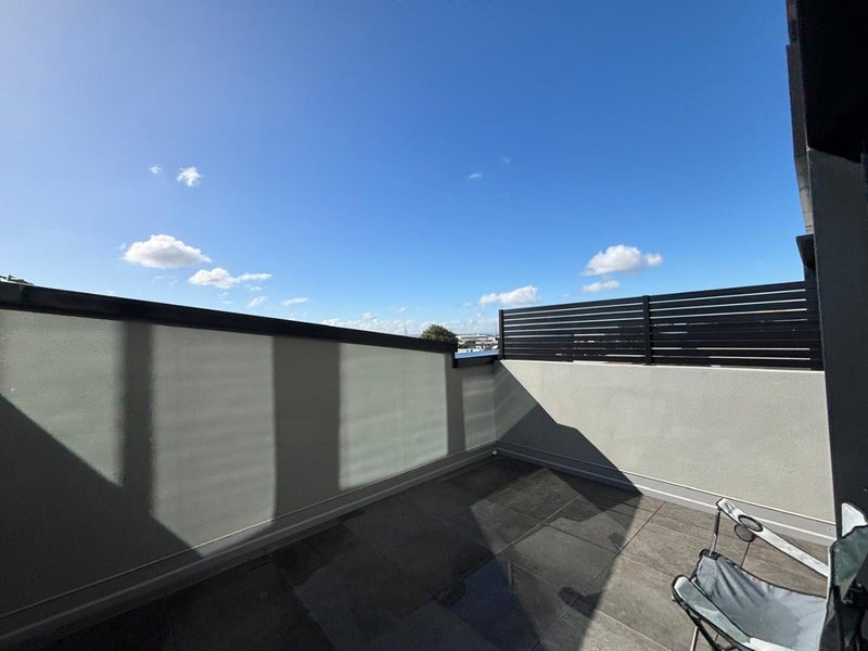 214/158 Onehunga Mall, Onehunga, Auckland - Carousel 1
