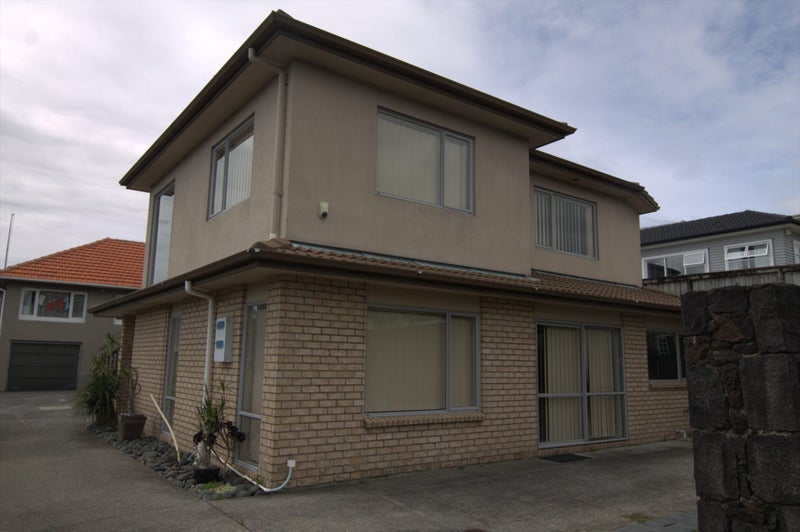 168A Hillsborough Road, Hillsborough, Auckland - Carousel 1