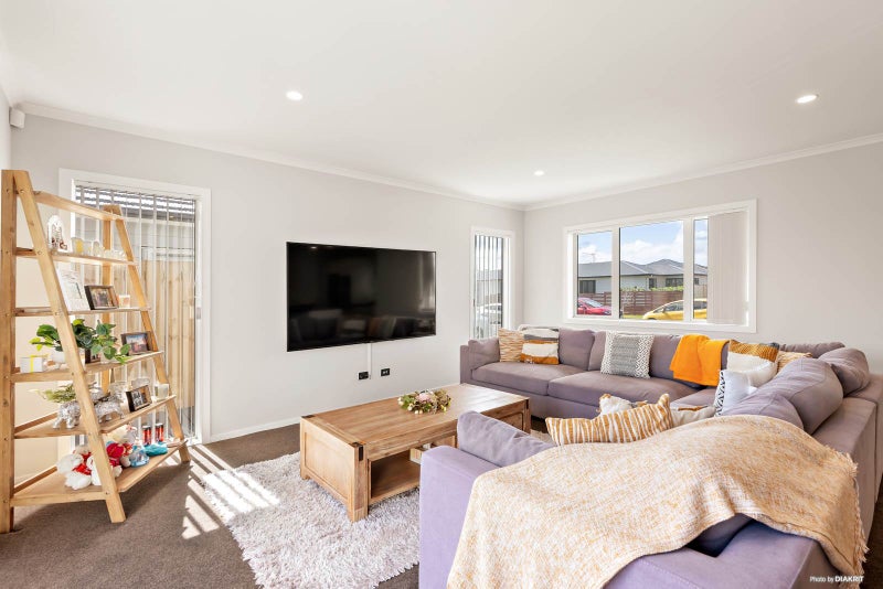 22 Hollowout Street, Takanini, Auckland - Carousel 2
