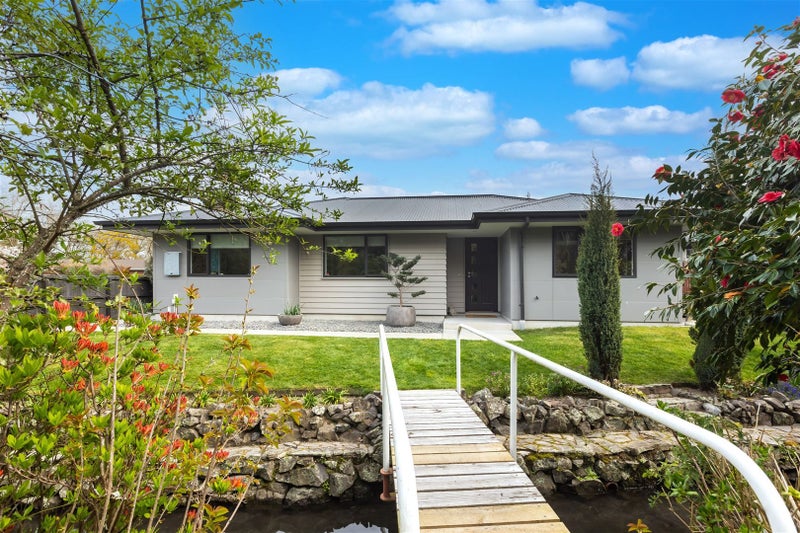 11 Gleneagles Terrace, Ilam, Christchurch - Carousel 1