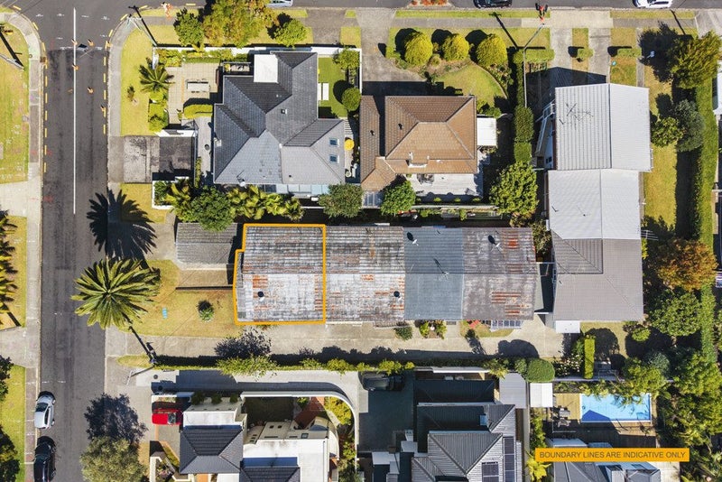 1/4 Cecil Road, Milford, Auckland - Carousel 17