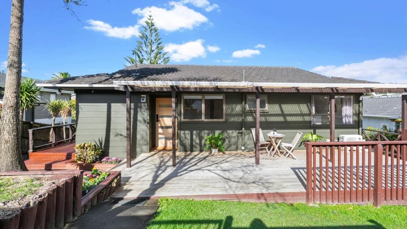 1 Alnack Place, Torbay, Auckland - Carousel 1