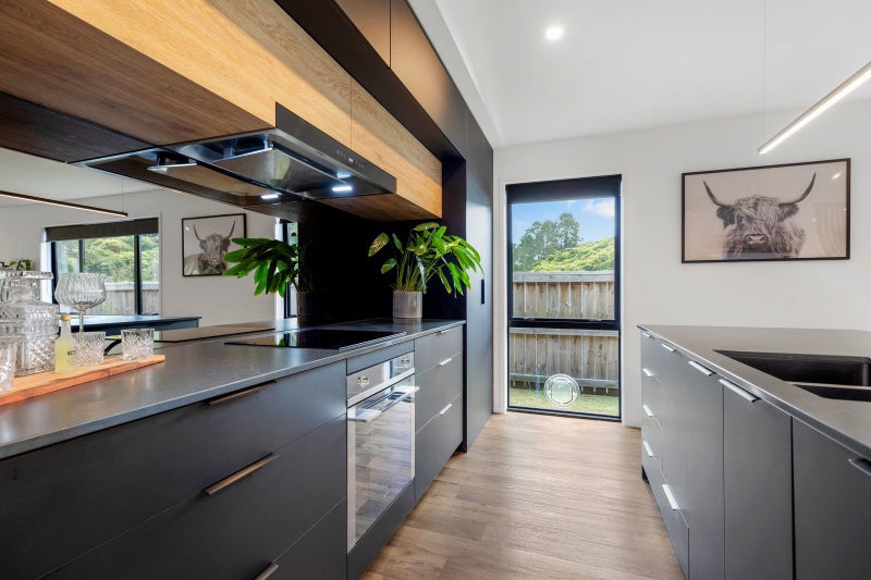 4 Arohena Court, Ohauiti, Tauranga - Carousel 2