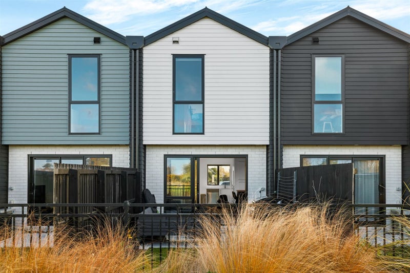 30 Piripiri Place, Broomfield, Christchurch - Carousel 2