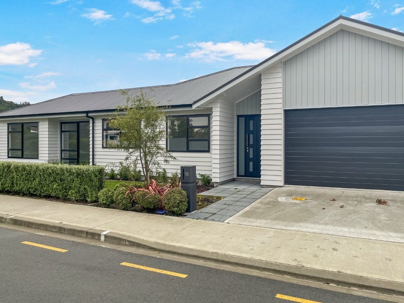 16 Te Ara o Motutawa, Avalon, Lower Hutt - Carousel 1