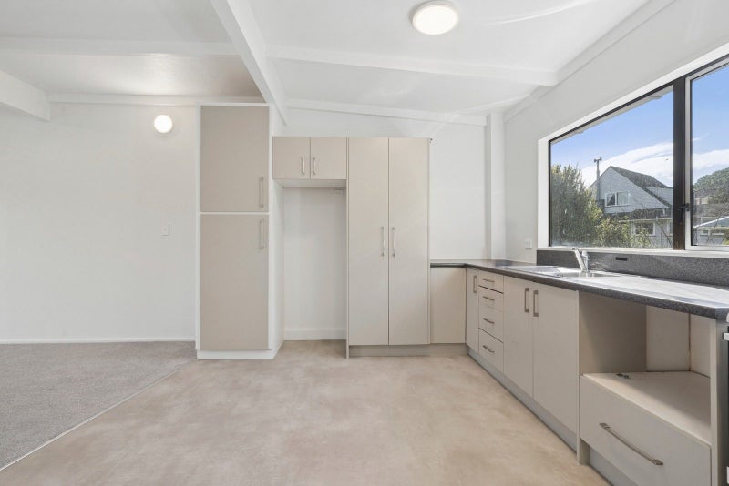 9B ASH grove, RANUI, PORIRUA - Carousel 2