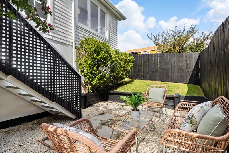 9A Holly Street, Avondale, Auckland - Carousel 1
