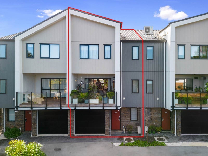 3F Hemsway Place, Sunnyhills, Auckland - Carousel 1