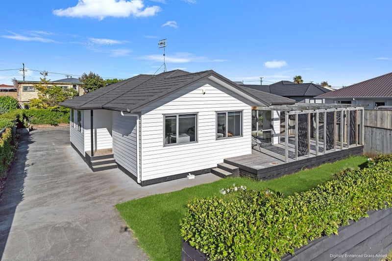 15 Buckingham Place, Springvale, Whanganui - Carousel 1