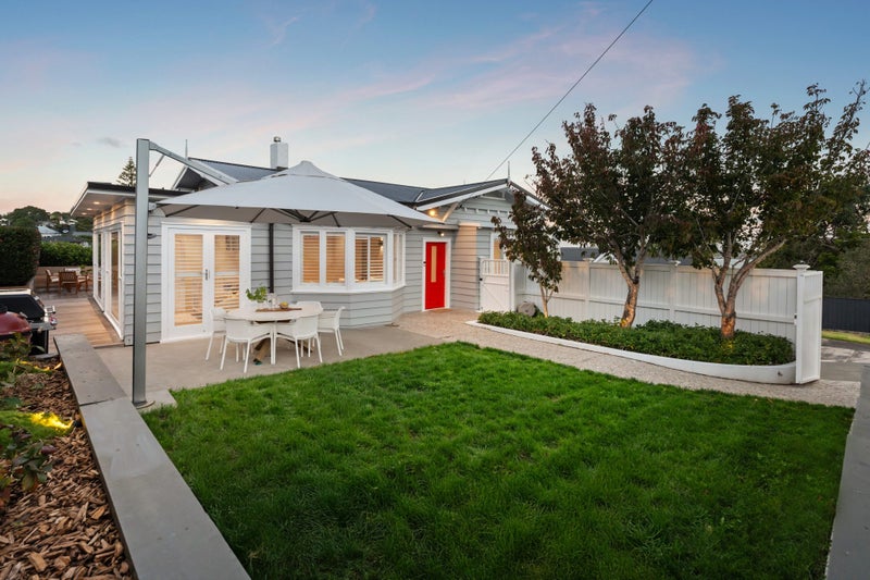 47 Pleasant Street, Onehunga, Auckland - Carousel 1