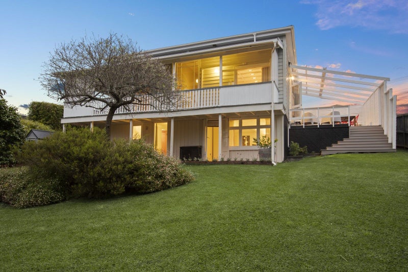 18 Rutland Road, Stanley Point, Auckland - Carousel 2