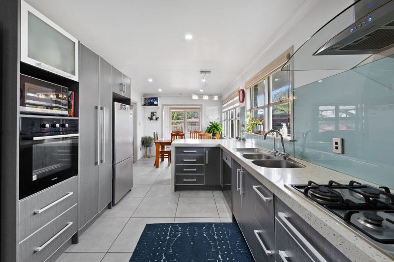 25A Gray Avenue, Mangere East, Auckland - Carousel 2