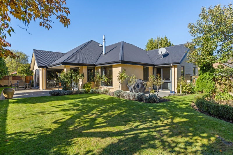 27 Magnolia Drive, Springlands, Blenheim - Carousel 2