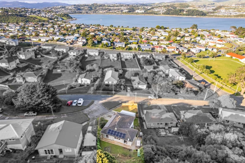 7 Arene Grove, Titahi Bay, Porirua - Carousel 2