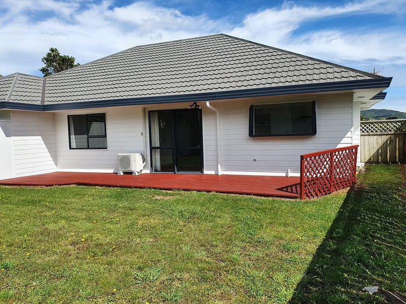 26 Kentwood Drive, Woodridge, Wellington - Carousel 2