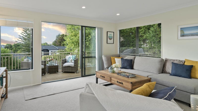 37A Patons Road, Howick, Auckland - Carousel 1