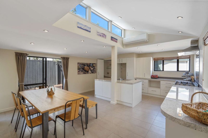 19 Larnach Street, Waimairi Beach, Christchurch - Carousel 2