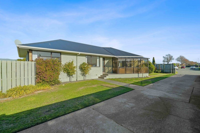 11 Whelan Place, Hei Hei, Christchurch - Carousel 1