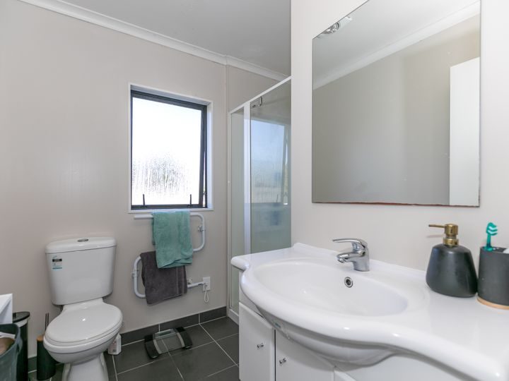 223B Fox Street, Hamilton East, Hamilton - Carousel 9