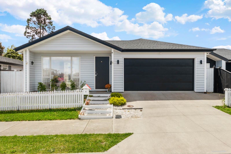 4 Tararua Street, Massey, Auckland - Carousel 2