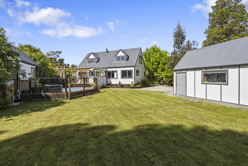 36 Moeraki Road, Maoribank, Upper Hutt - Carousel 1