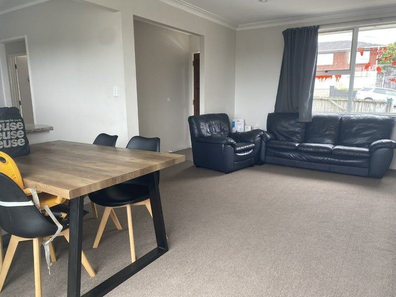 2/67 Carlisle Road, Torbay, Auckland - Carousel 1