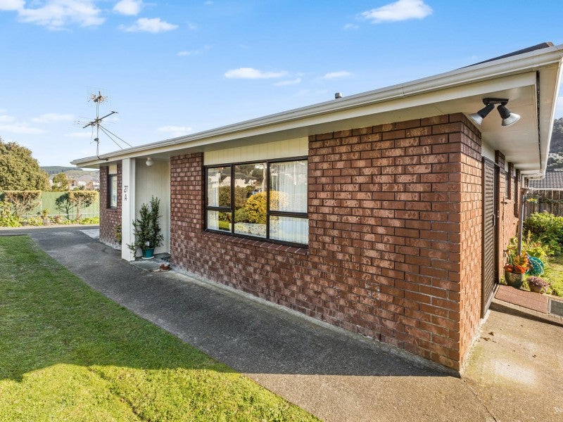27A Hinau Street, Tawa, Wellington - Carousel 12