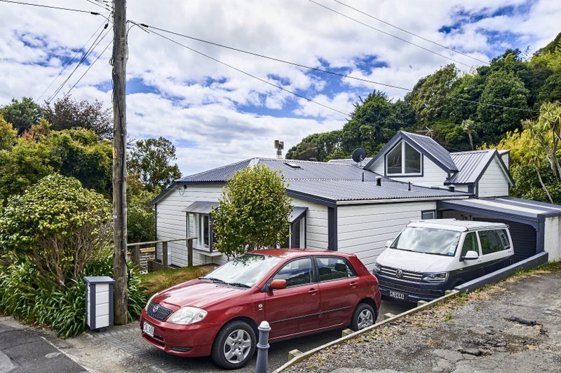 31 Nikau Street, Eastbourne, Lower Hutt - Carousel 16
