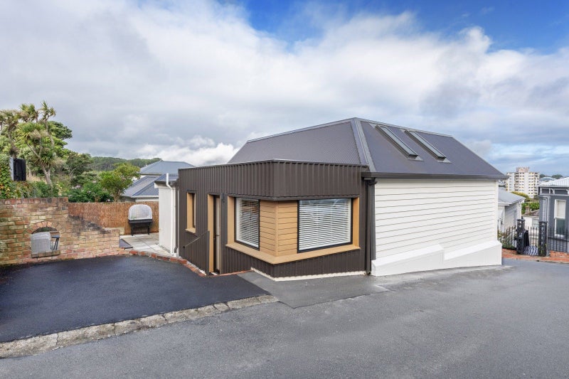 8 Yale Road, Mount Cook, Wellington - Carousel 17