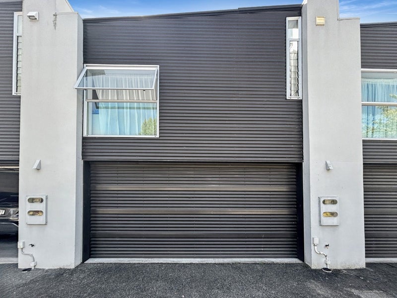 364 Lake Terrace, Two Mile Bay, Taupō - Carousel 17