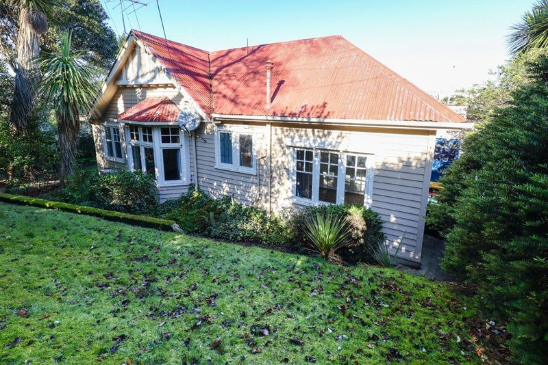 10 Newport Street, Belleknowes, Dunedin - Carousel 21