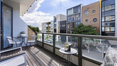 1B/10 Crummer Road, Grey Lynn, Auckland - Carousel 1