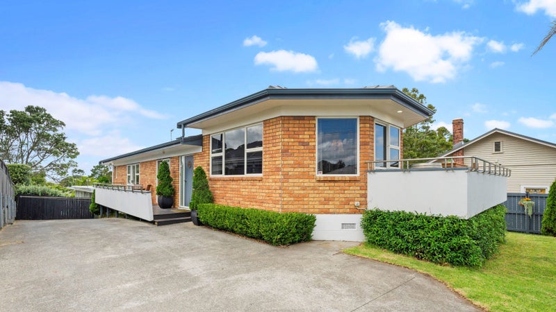 61 Quadrant Road, Onehunga, Auckland - Carousel 1