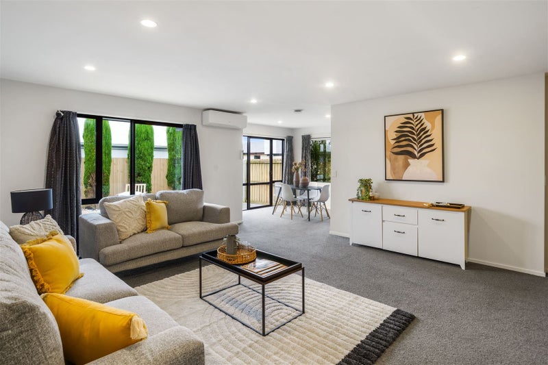 14 Vangelis Lane, Mairehau, Christchurch - Carousel 1