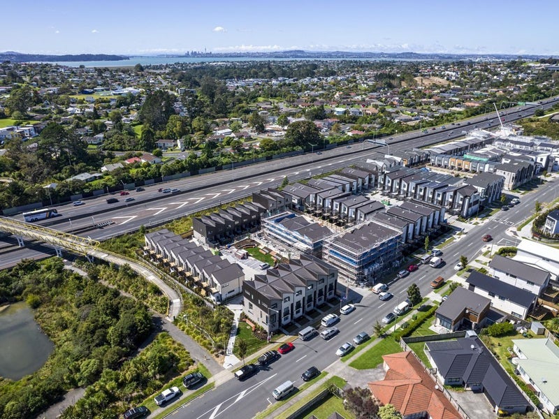 36/28 Westgate Drive, Westgate, Auckland - Carousel 1