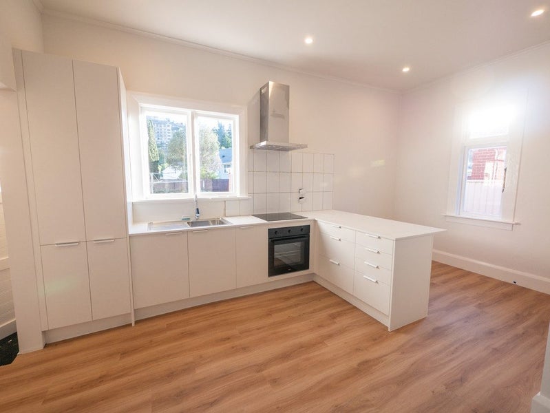 156 Surrey Street, Saint Clair, Dunedin - Carousel 2