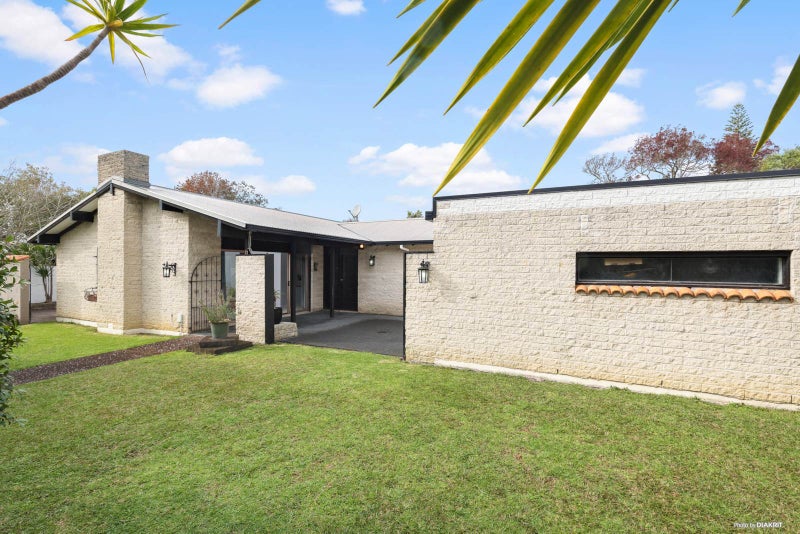 60 Maxwelton Drive, Mairangi Bay, Auckland - Carousel 1