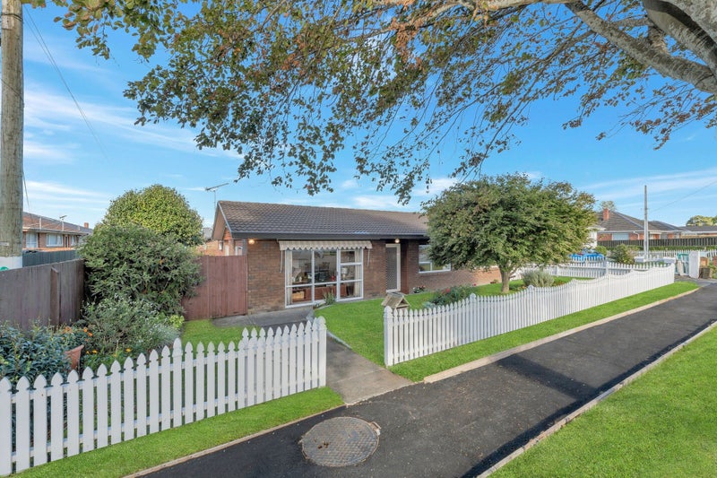 3/29 Central Avenue, Papatoetoe, Auckland - Carousel 1