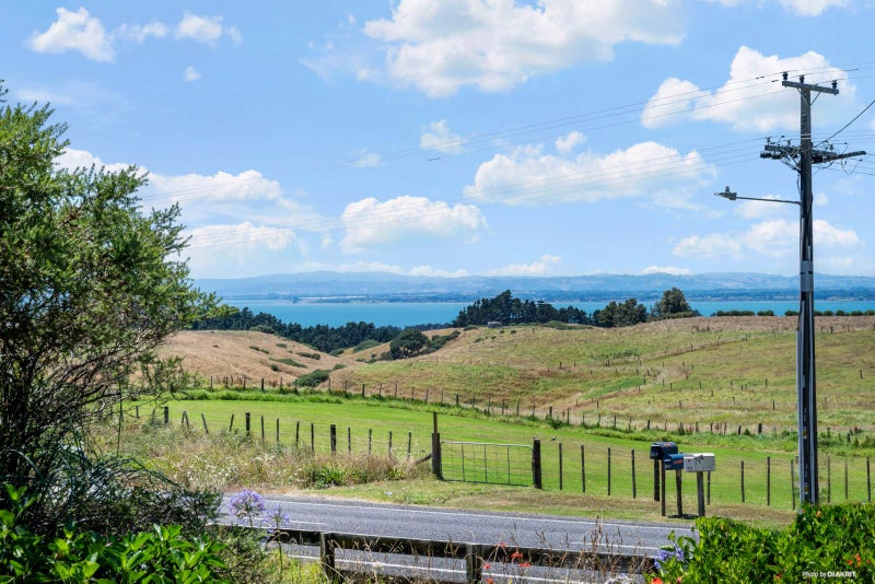 2635 Awhitu Road, Waiuku - Carousel 2